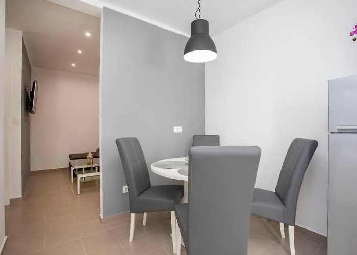 Apartment Iva *