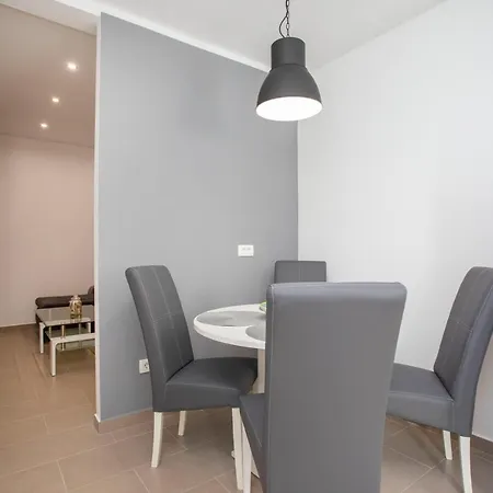 Appartement Iva *